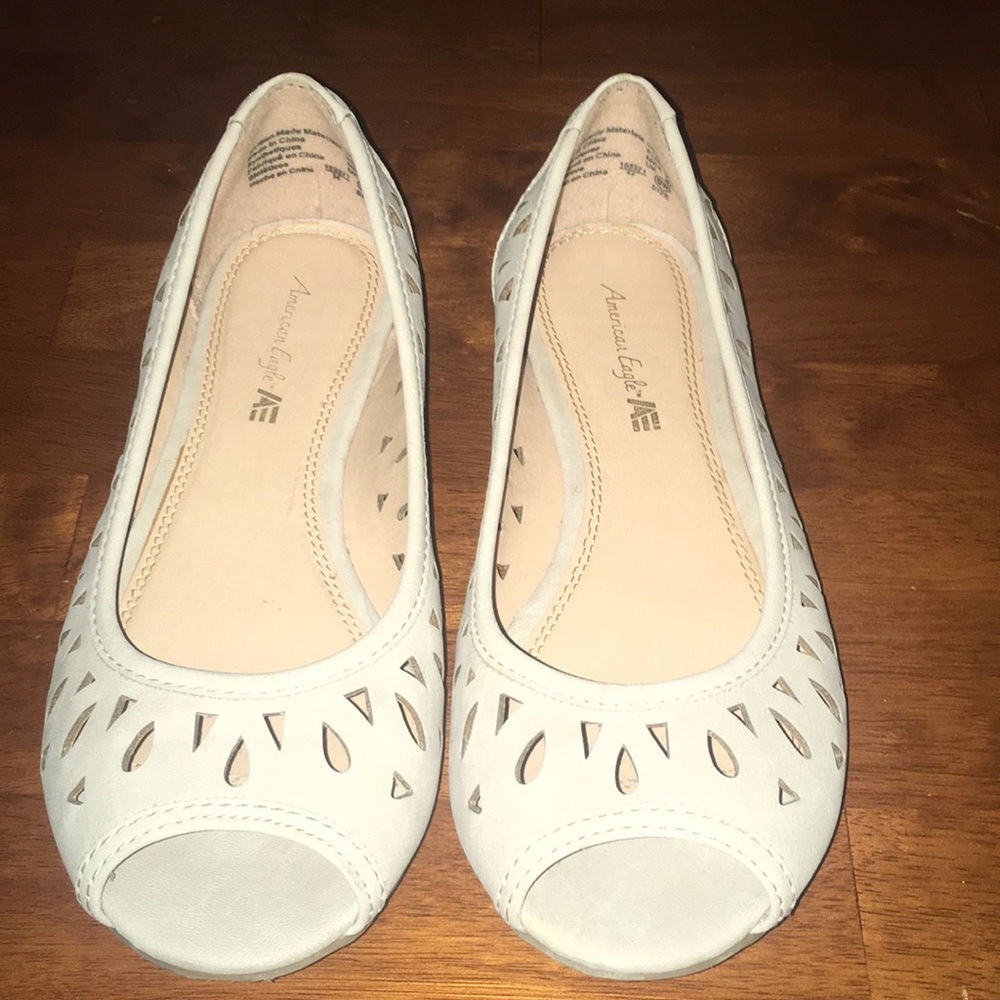 American Eagle flats